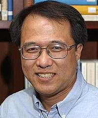 Xiao-Gang Wen headshot